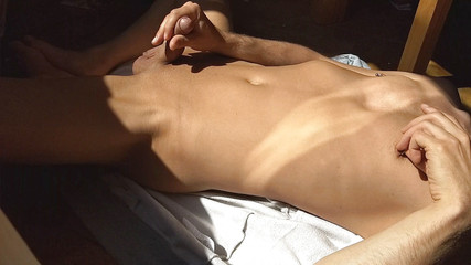 Lycra Shanks: 在阳光下手淫