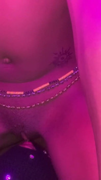 Šťavnatá tlustá africká teen kundička POV Sedí mi na obličeji a jezdí, dokud se neudělá