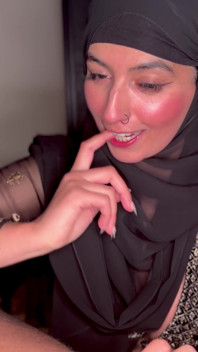 Hijabi Wife Sucks a Black Cock in Secret