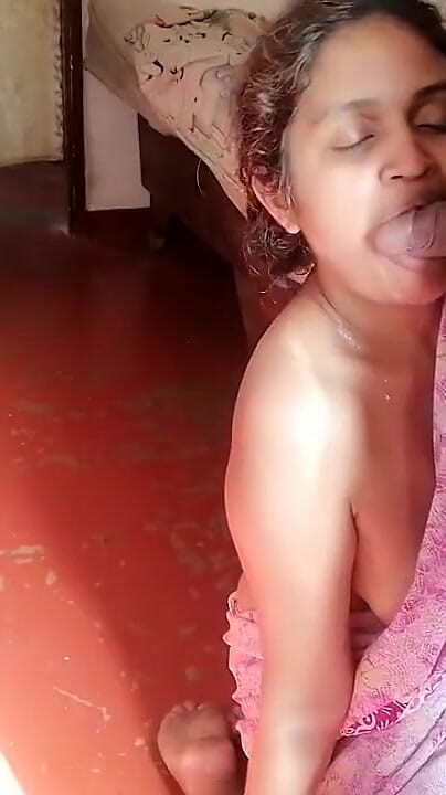 I Showed House Maid a Sex Video and Her Pussy Was Wet Part 4 (Tina Desi Real Stepmother) I Showed House Maid a Sex Video and Her Pussy Was Wet Part 4 (Tina Desi Real Stepmother)