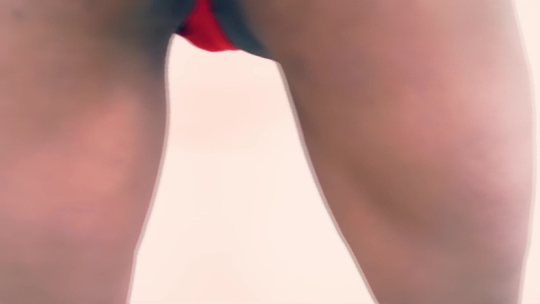 Wyld Yasmin: Wyld yasmin gegen die wand