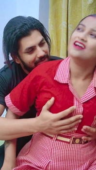 Desi Girl Bunks for Having Hardcore Sex with Her Boyfriend ( Hindi Audio )