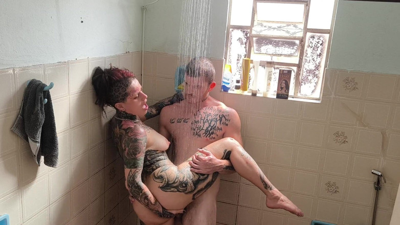 Carmona's films: Fucking the Ass in the Shower
