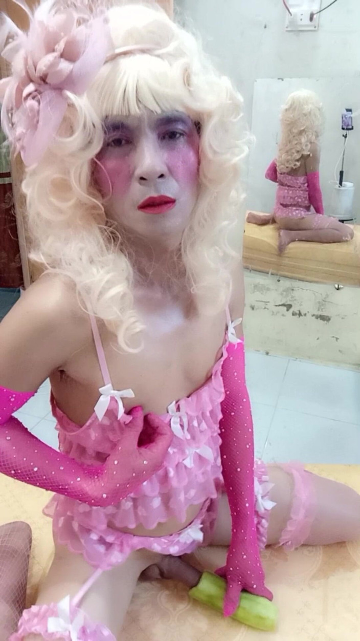 nguyen dang thien tri: Oanh Le Shemale Wearing Sexy Porn Selfie