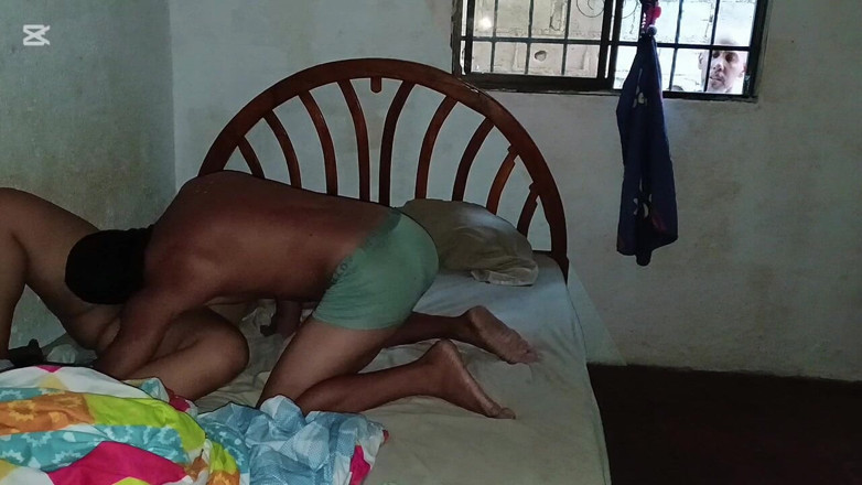 Adribella69: Tôi làm tình với hàng xóm của tôi trong khi...