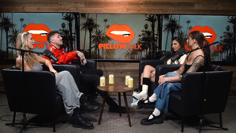 Pillow Talk: April Olsen &amp; Gianna Dior bertiga liar