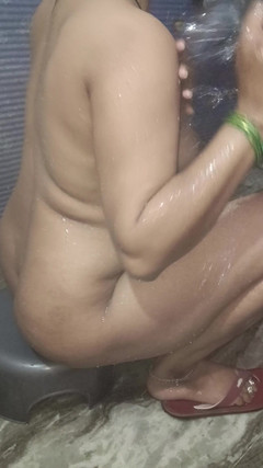 Poojakabir: Bhabhi Ne Nahate Hue Dikhaya