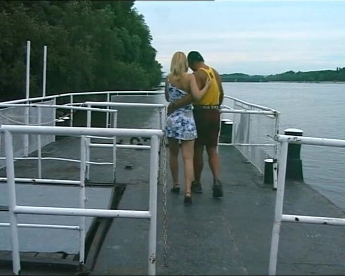 BB Video - Vintage Story: Gadis amatir jerman rambut pirang di luar ruangan