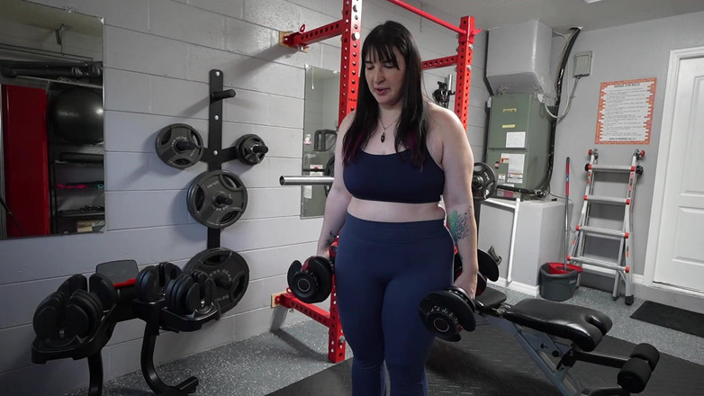 Paige Steele: Primo allenamento in 6 mesi con un sacco di lamentarsi