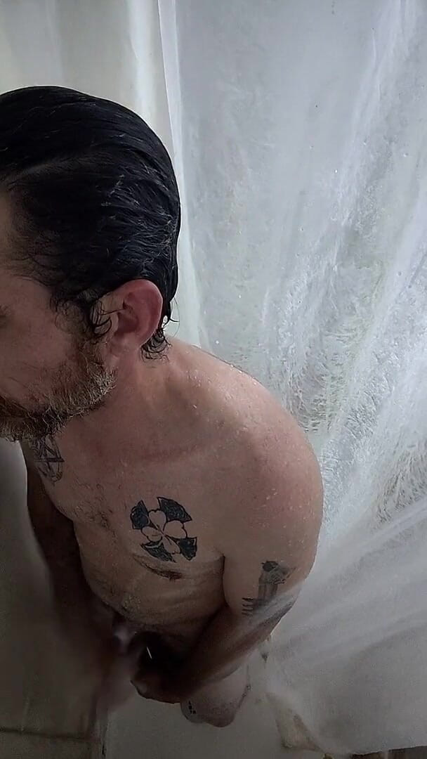 Wet and Bare (Bigbatdaddy) Wet and Bare (Bigbatdaddy)