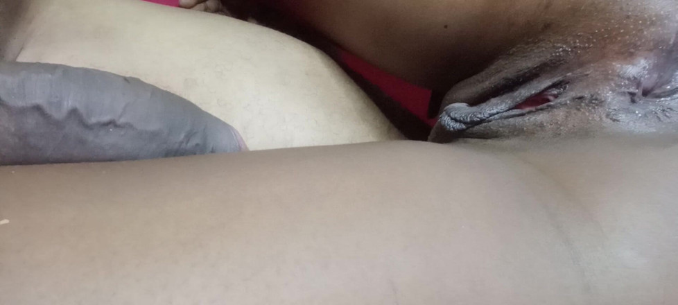 The plumber who fucks MILFs: 23 cm dick in den des Verheirateten ist tastier, wenn...