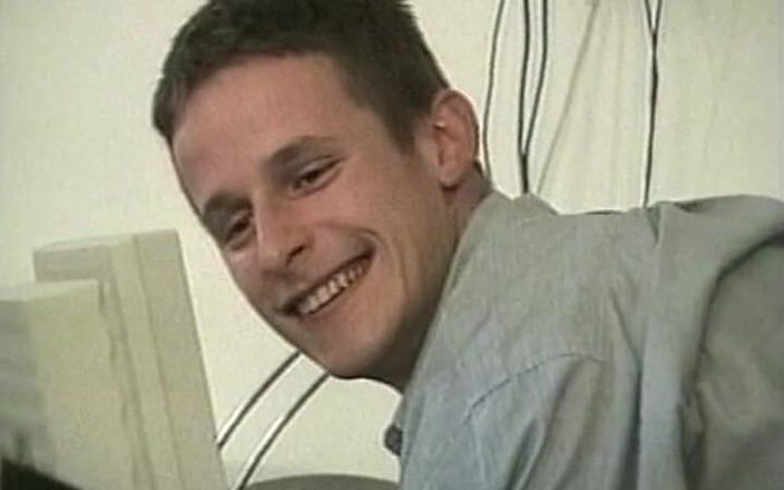 Gay 90's Vintage Porn: Những người đàn ông gợi cảm chuyển động # 1
