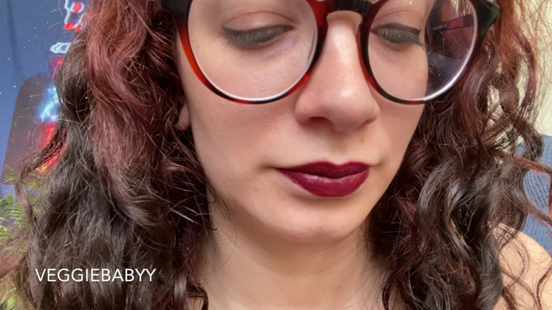 Veggiebabyy: Încercând toate rujurile mele