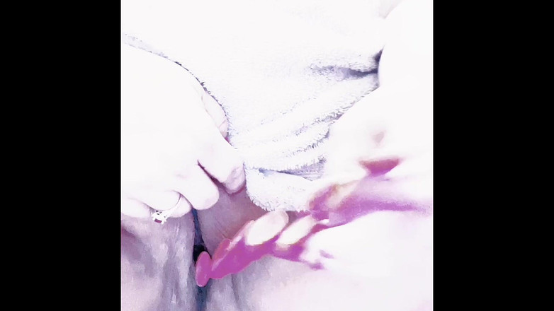 36dddlovely: Chi mangerà questa figa?