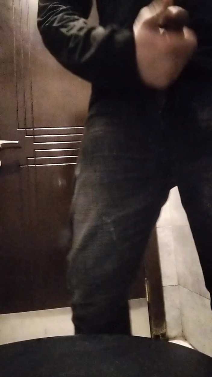 HemoShovel: Hot Boy Masturbation