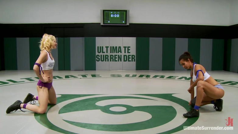 Ultimate surrender by Kink: Isis "tanrıça" aşk(1-0) vs ally "power puff" ann (0-0)