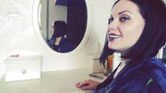 Goddess Misha Goldy: Bibir perak mengusik