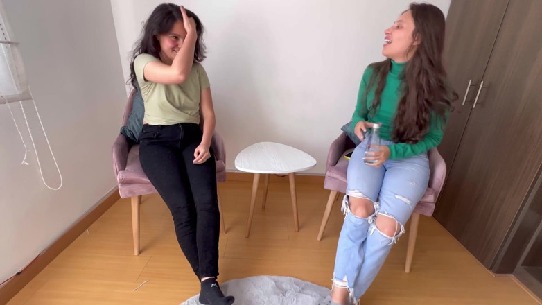 scarlettandc: 私の隣人と私は真実と挑戦をしました、そして私たちは非常にムラムラしてしまいました