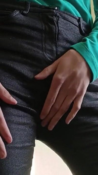 当还没有人的时候，婊子学生在地理办公室撸管