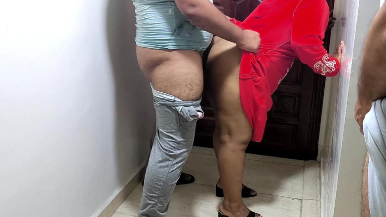 Arabic Bbw: 自宅で