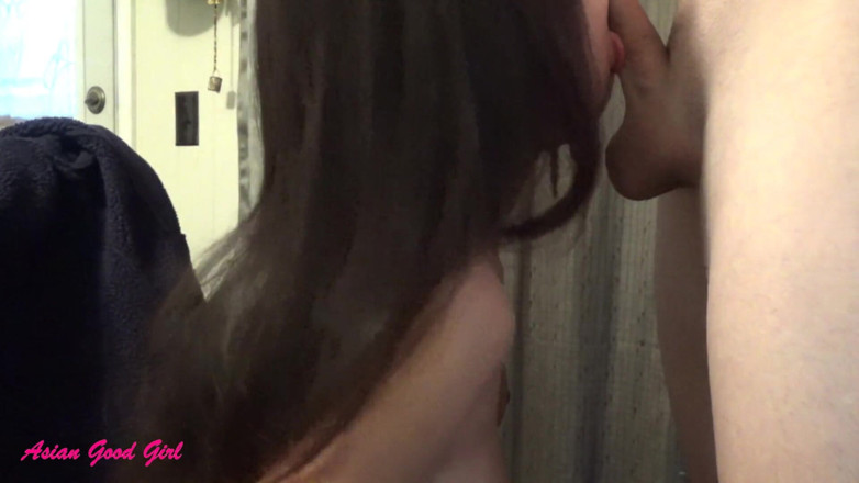 AsianGoodGirl: Asiatische herrin liebt es, schlampigen nassen blowjob zu geben