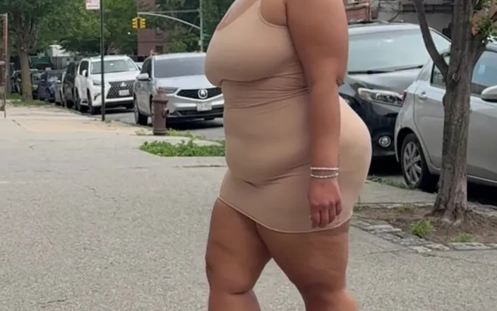 PutiLing: Boricua Mami - Thick Legs - Fat Ass - Mini Skirt - High Heels...