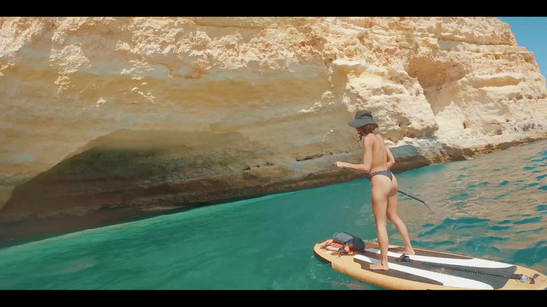 DaringKiara: Viděli jste někdy dívku, jak šuká na palubě v oceánu?