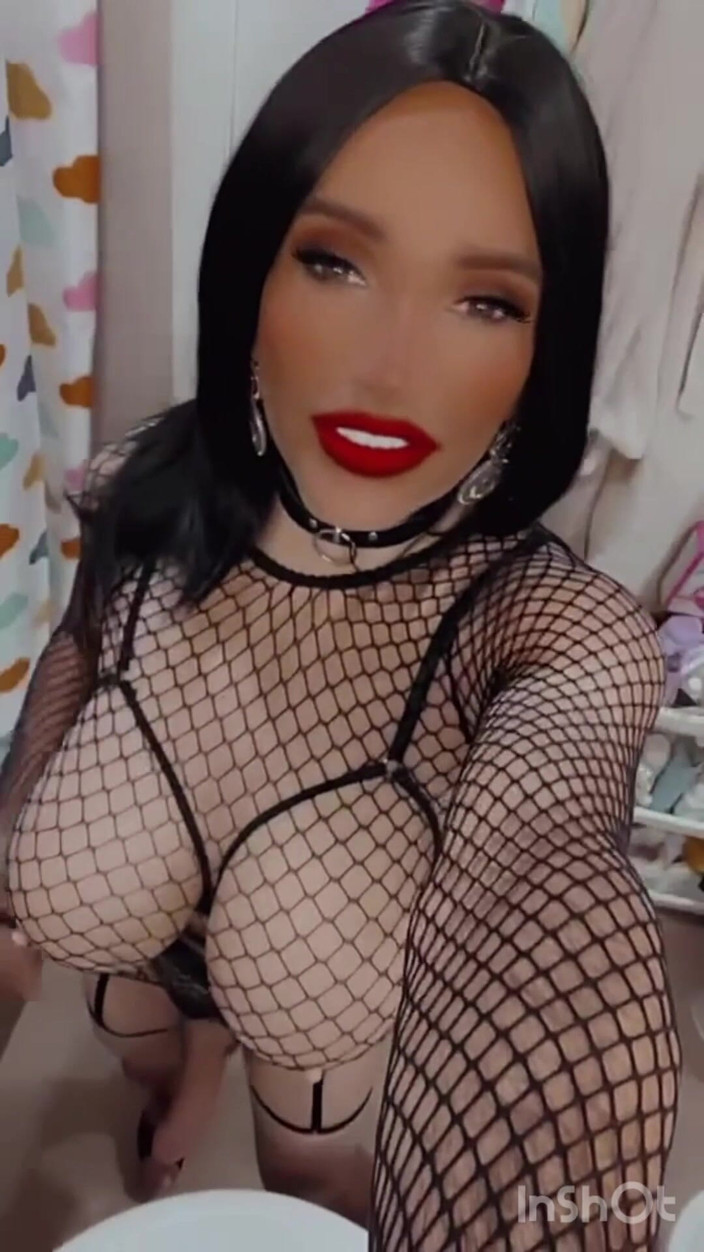 Sissy Slut Brianna: Polož hlavu na mamčin klín a mlč... Postarám se o...