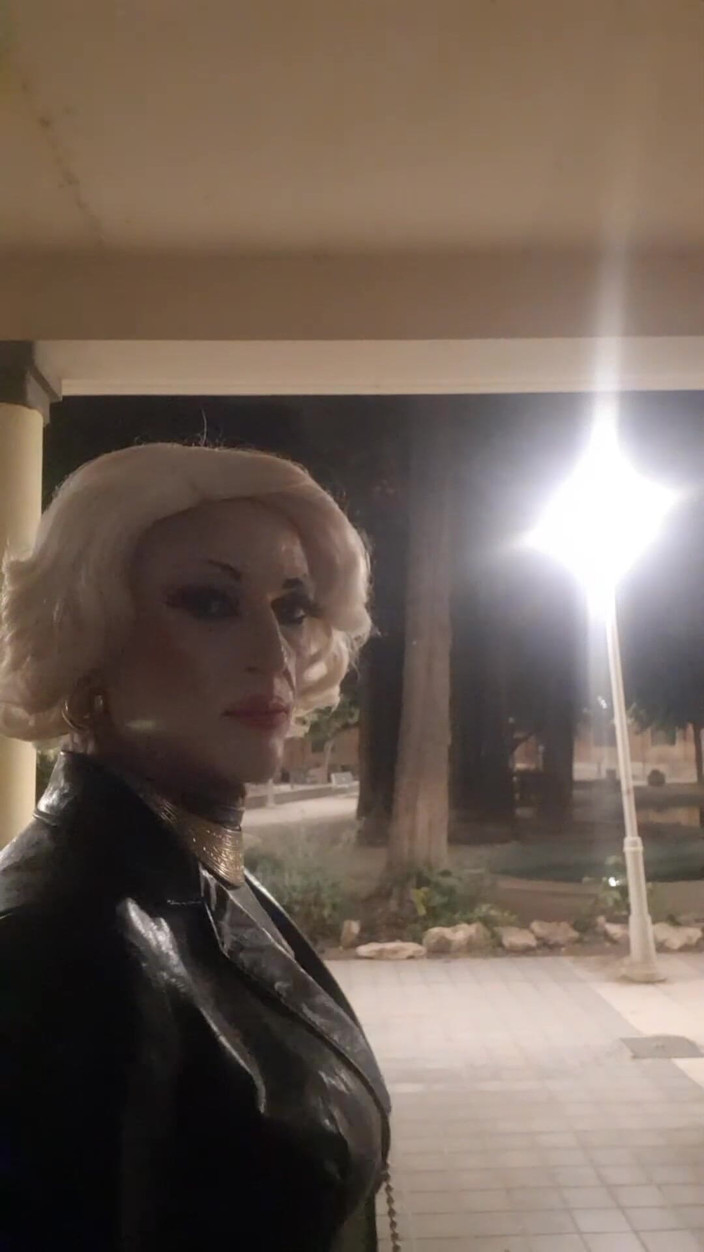 Tatiana Zorrita: Di jalanan