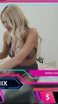 Tylko prawdziwy artysta porno mógł ssie kutasa swojego ojczyma bez zauważenia przez swoją żonę