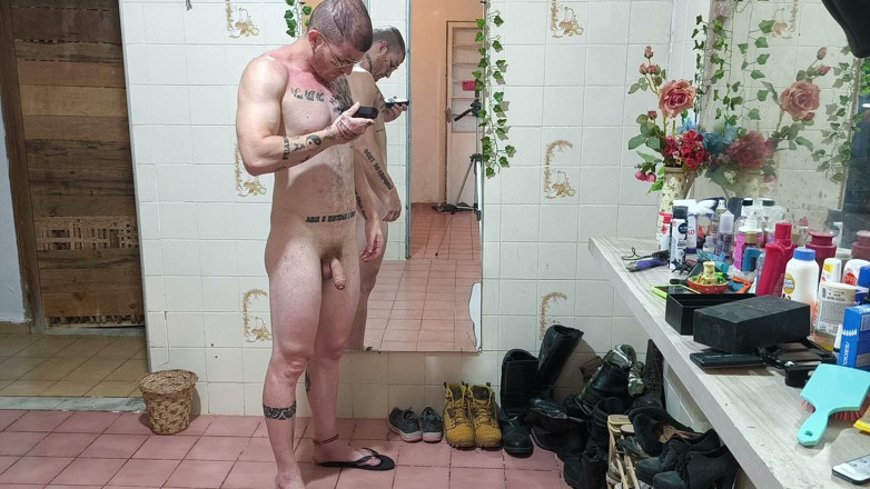 carmonaoficial: Smooth or Hairy?