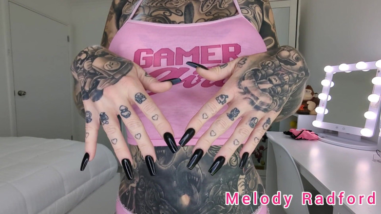 Melody Radford: ลองชุดชั้นในสาวเกมเมอร์สีชมพูบน Haul Melody Radford
