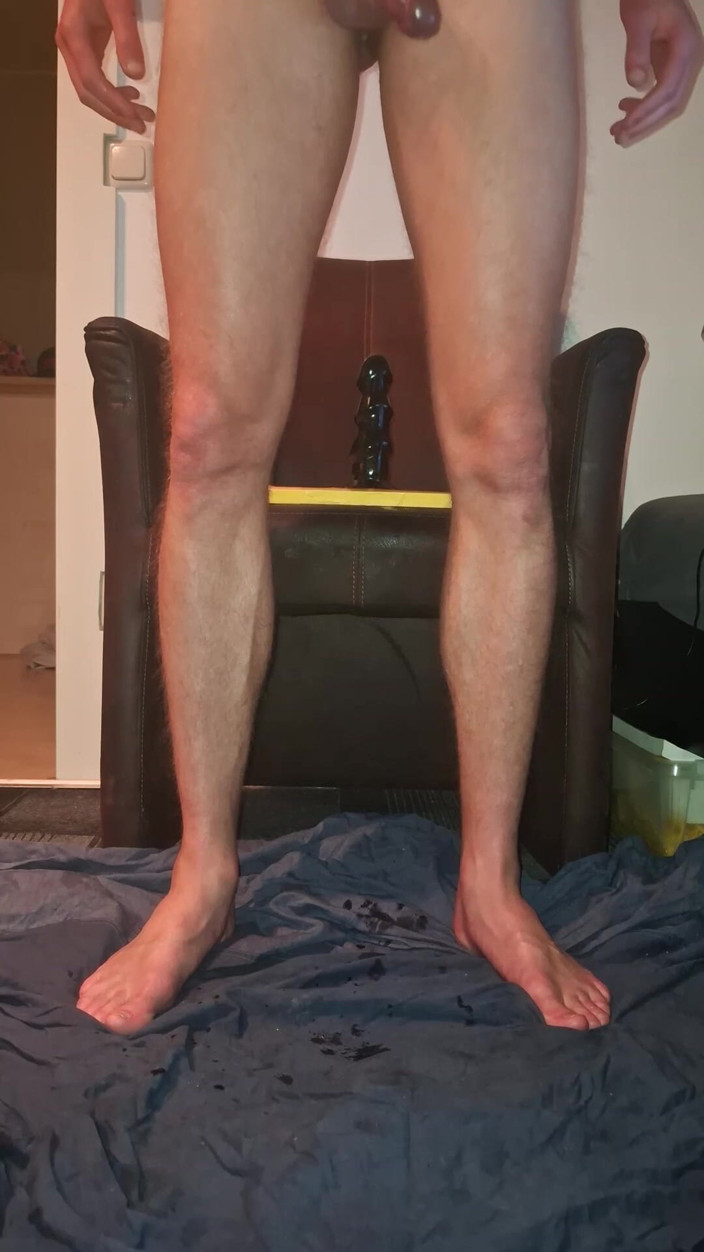 NoFace Twink X: Gay twink solo - dildorit met grote lul en pisorgasmes