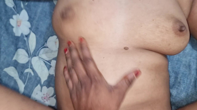 bdboygirl69: Tvrdé krémové šukání kundičky. Bangladéšské sexy holky