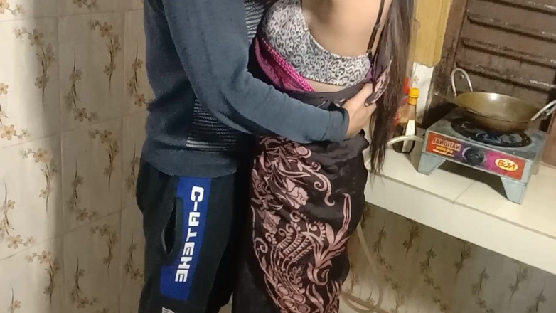 BanglaSexy24: Profesor Dhaka Suma daje ssanie i jebanie ciężko z kolegą...