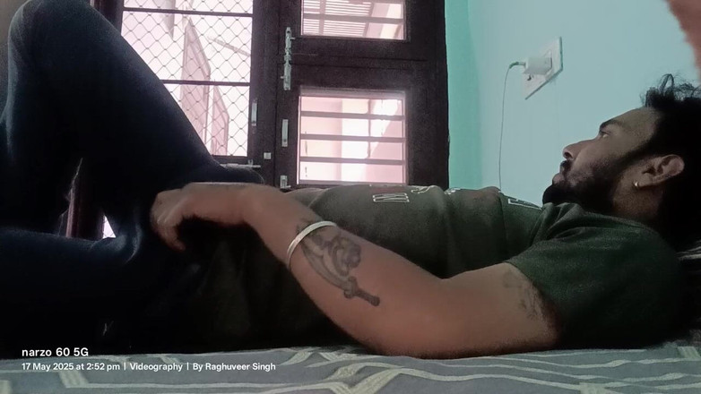 Rajasthani-old-lover: Desi man geniet van masturbatie