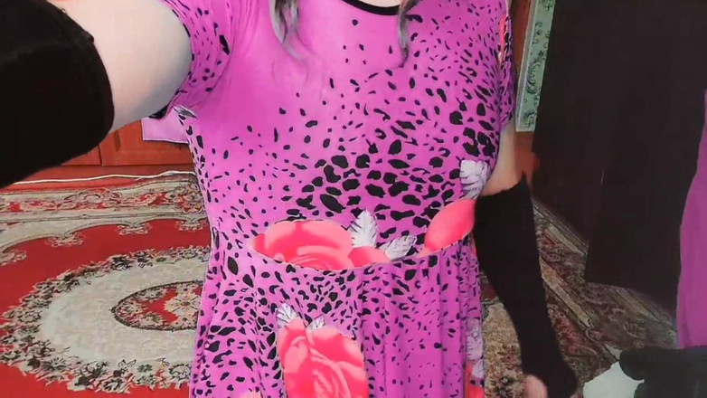 Kitty_Cross: Impresionante mariquita doblando lentamente mientras provoca tus sentidos