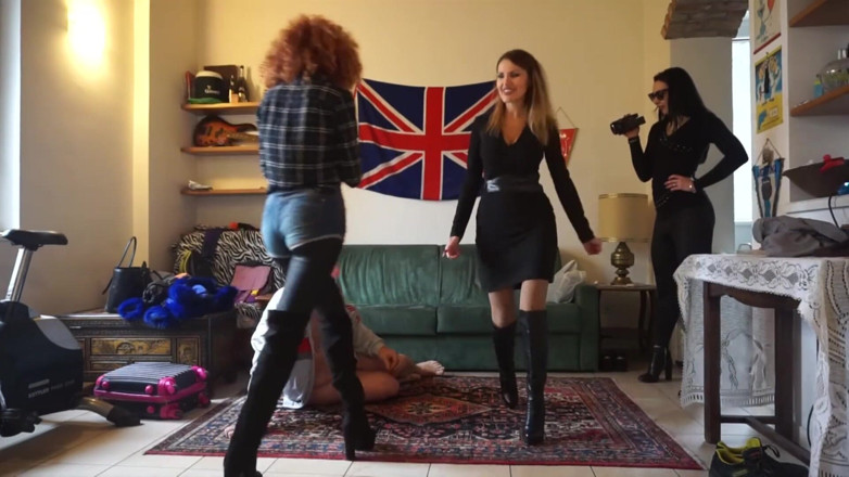 BDSM Deutschland: Femdom Ballbusting Pig in Heels Submission