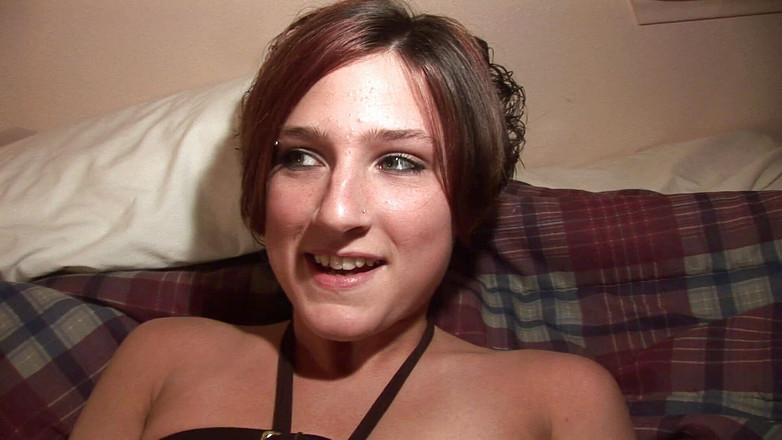 Dream Girls: Morena dedos coño después de horas