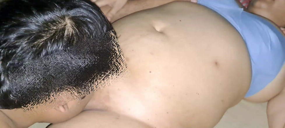 Husbandwifesexylove: Amcık yalıyor ve yarak emiyor