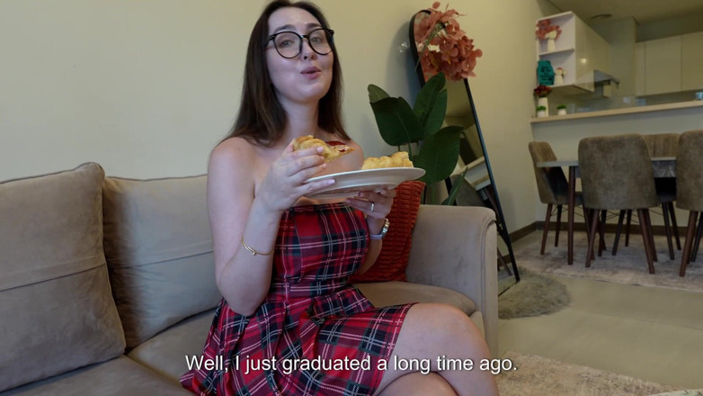 Alina Rai: Solitaria Ex Madrastra Ordena Pizza Y Termina Follando Al Repartidor