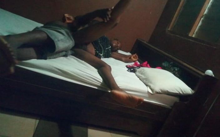 Viporn sex bais: अफ्रीकी जोड़े के बीच सेक्स खेल