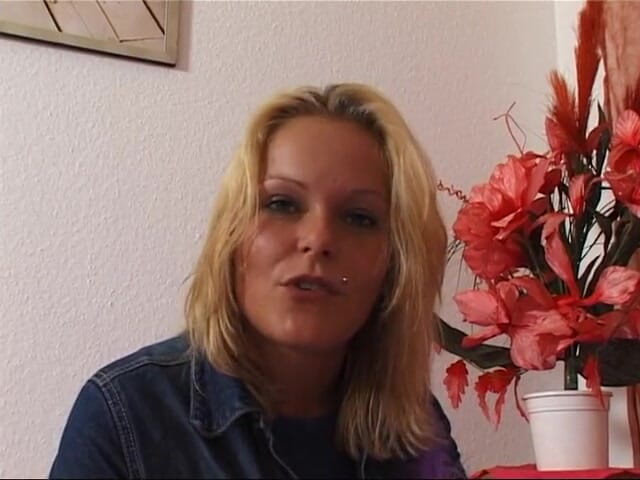 German Classic Porn videos: Monika 26, první casting