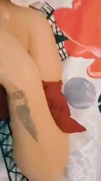委内瑞拉妓女来到我家，我们开始狠操
