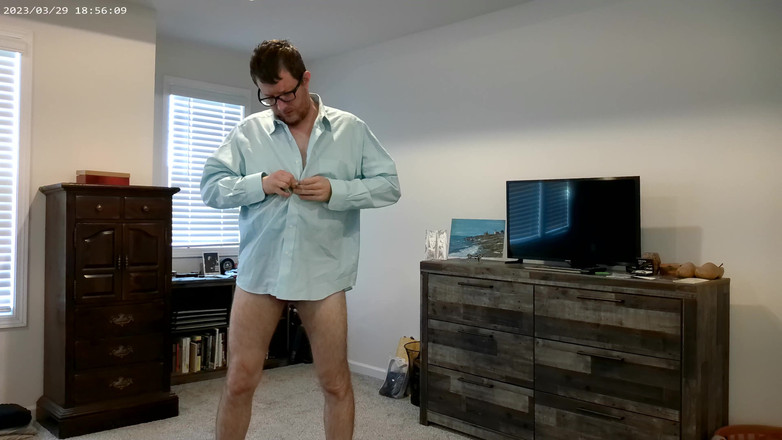 Carolina_boi: 仕事帰りに服を脱いだり、オナニーしたり、顔に射精したり