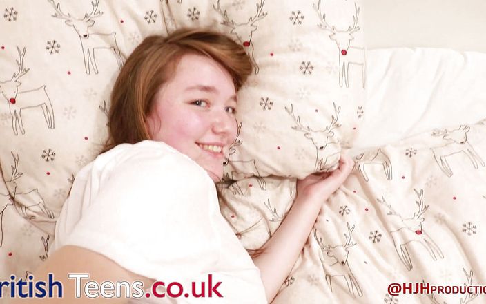 British Teens: 英国 18 岁女孩的第一次肛交