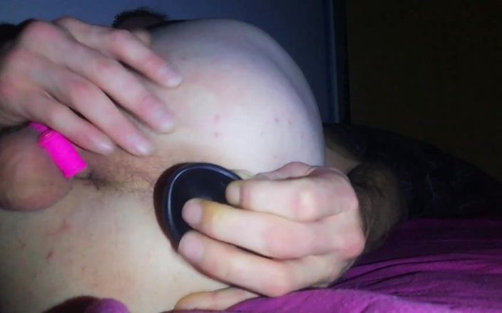 Milffucker: Dildo im arsch