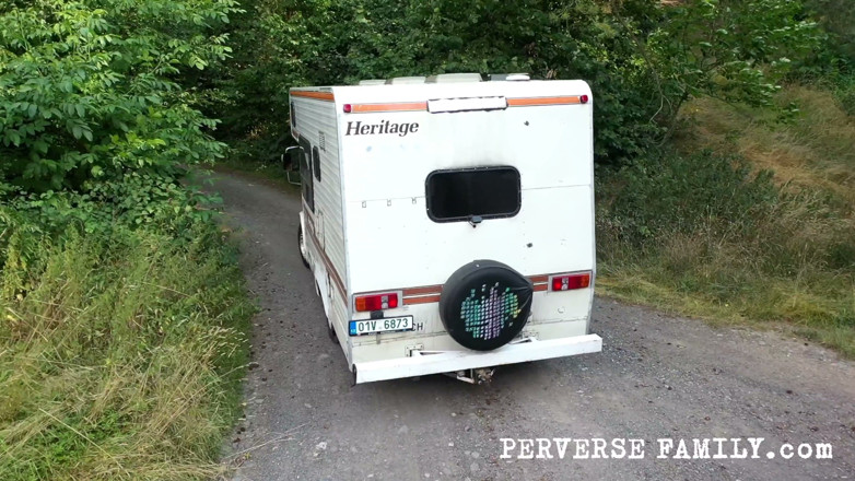 Perverse Family: Perverse Family 44.1 Season 4 Buying the Caravan From Redneck John