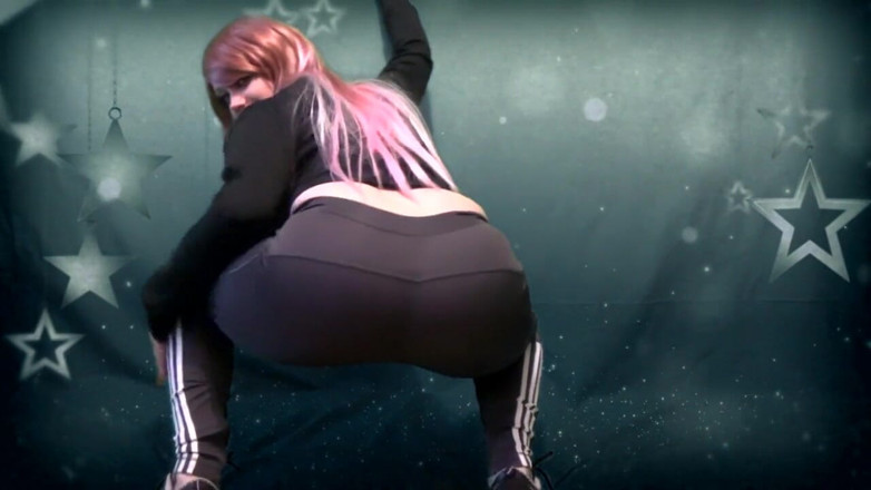 Goddess Misha Goldy: Guardami fare bellissimi esercizi e pulisco i miei gambaletti sportivi