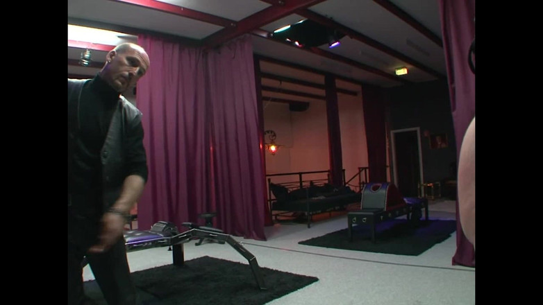 Absolute BDSM films - The original: Arta plăcerii sadice și a jocului de robie